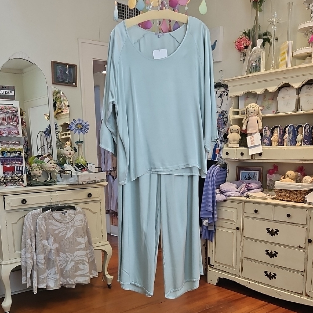 PJ Harlow Soft Gray Lounge Set